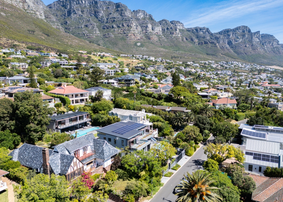 6 Bedroom Property for Sale in Camps Bay Western Cape